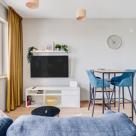 Jednosci Narodowej 248 By Homeprime Wroclaw